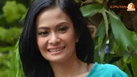 Ibu Tak Ada, Ersa Mayori Kursus  Masak Rendang