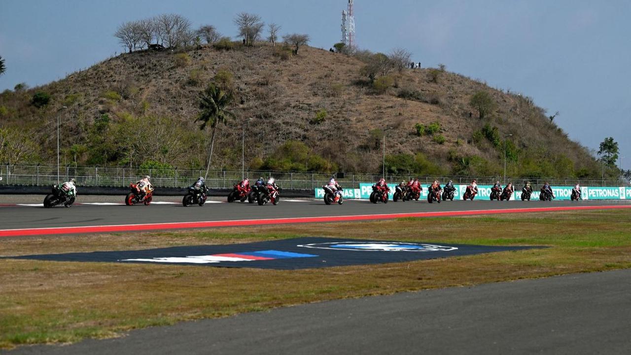 Event MotoGP Mandalika Butuh 13 Izin Jokowi: Lemas Saya