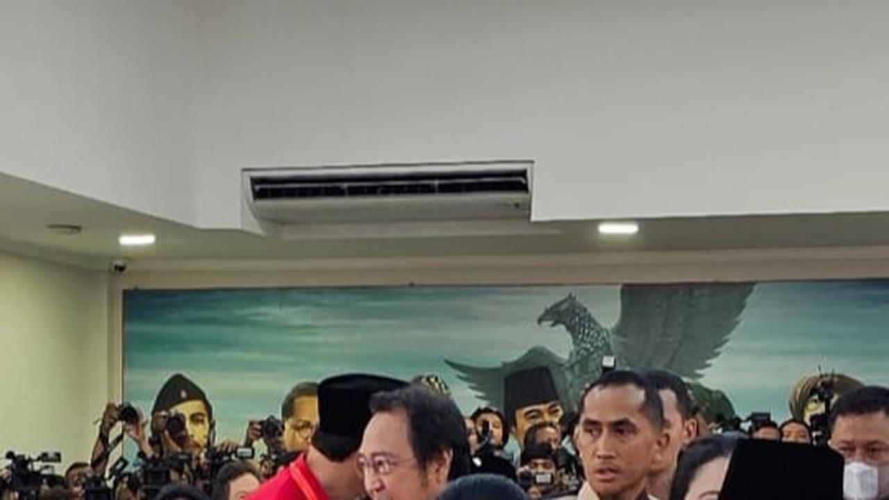 Megawati Sapa Ma'ruf Amin Bersedia Hadir di HUT PDIP: Supaya Bapak Tahu Menteri Ada di Sini karena Mau Diundang