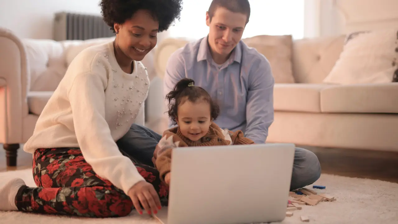 parenting keterampilan digital anak