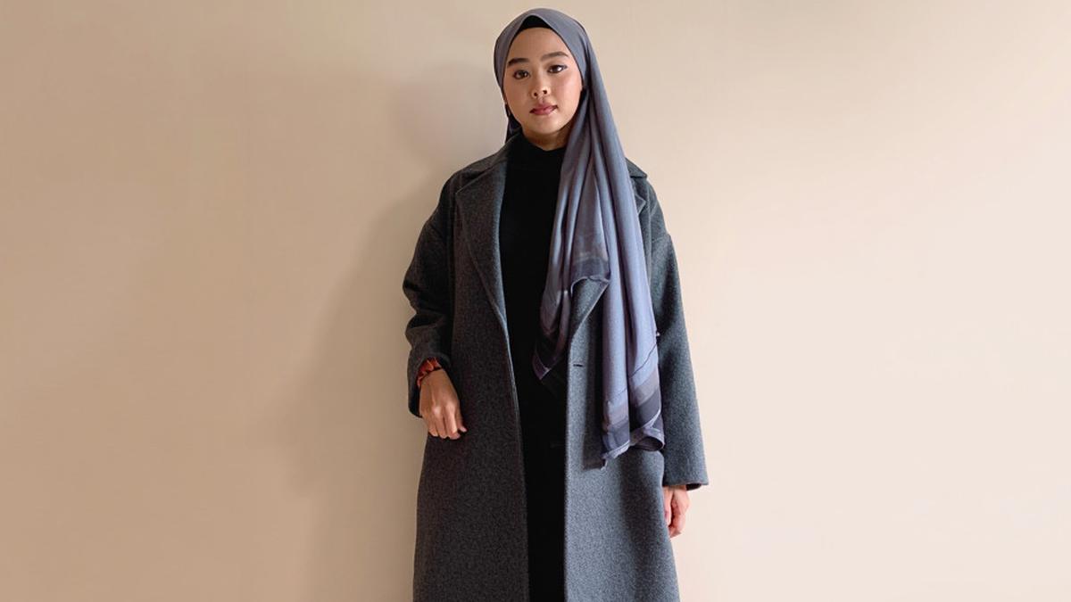 Outer Panjang Cocok Dikombinasikan dengan Apa? 7 Padu Padan Ini Patut Kamu Coba
