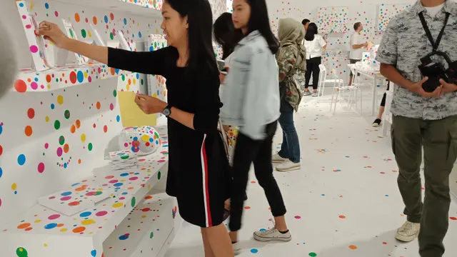 Hari Pertama, Pameran Yayoi Kusama Ramai Pengunjung
