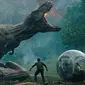 Masih di bulan Juni, Jurassic World: Fallen Kingdom pun menjadi film yang nggak boleh dilewatkan. Film ini akan hadir pada 22 Juni mendatang. (Nerdist)