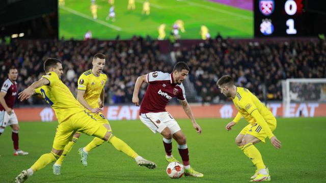 Foto: Napoli Singkirkan Leicester City dari Liga Europa, West Ham Dipermalukan Dinamo Zagreb