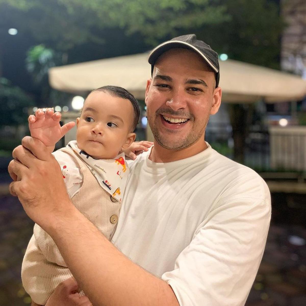 Dari pernikahannya dengan Fatimah, Riza telah dikaruniai seorang anak lelaki tampan bernama Zain.<br>