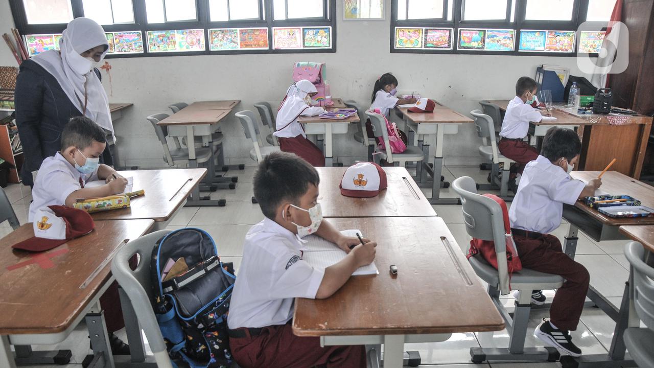 Antusiasme Murid Kelas 1 SD Ikuti Pembelajaran Tatap Muka
