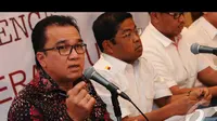 Melalui Tantowi Yahya sebagai Jubir Koalisi Merah Putih menyampaikan tanggapan Prabowo-Hatta mengenai hasil keputusan MK, Jakarta, Kamis (21/8/2014) (Liputan6.com/Andrian M Tunay)