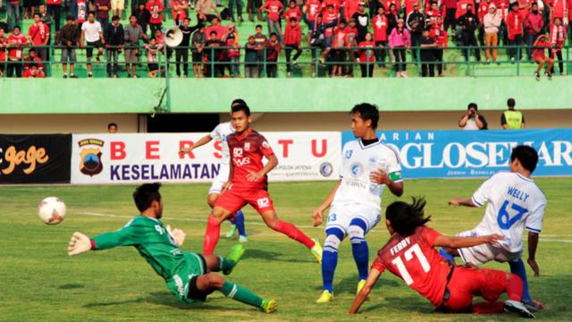 Persis Solo vs PSIS Semarang