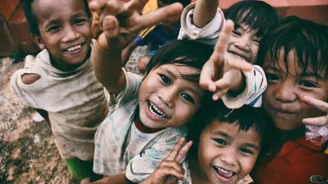 illustrasi melatih kemampuan sosial anak