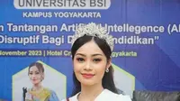 Sindy Novela di Hotel Crystal Lotus, Yogyakarta pada Selasa (21/11/2023)