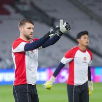 Ajax Rogoh Kocek Rp24 Miliar untuk Boyong Kiper Timnas Indonesia Maarten Paes dari FC Dallas