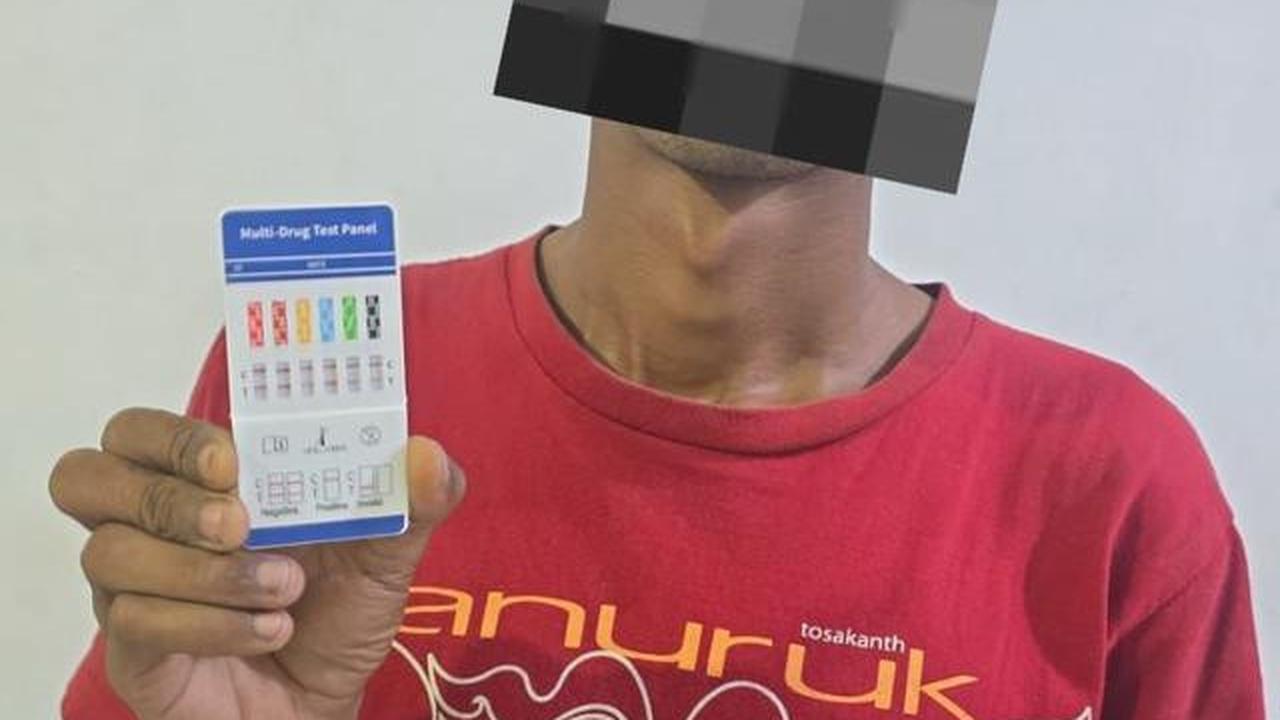 Preman Tanah Abang Palak Sopir Bajaj. (istimewa)