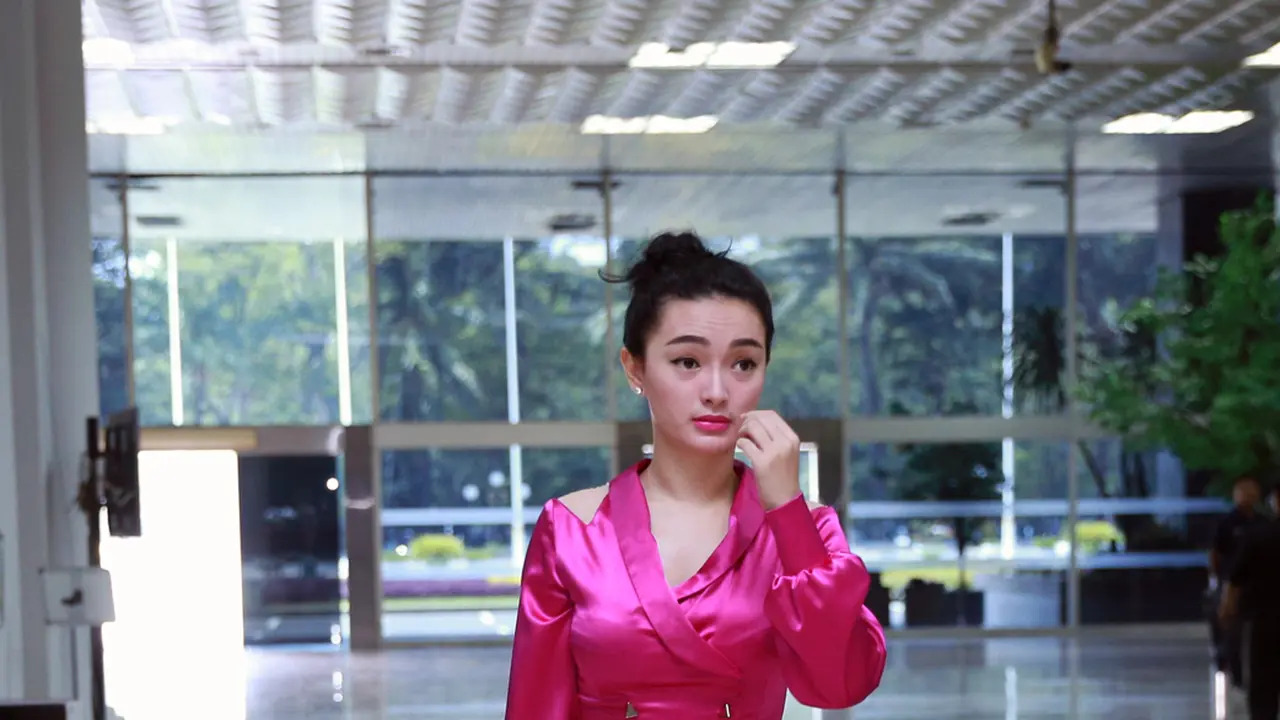 [Bintang] Zaskia Gotik