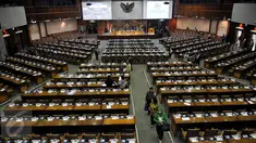 Suasana Sidang Paripurna di Kompleks Parlemen Senayan, Jakarta, Selasa (23/2). Dalam sidang tersebut DPR mengesahkan RUU Tapera menjadi Undang-Undang. (Liputan6.com/Johan Tallo)
