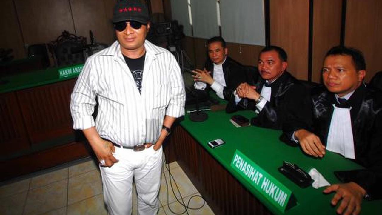 Hakim vonis John Kei 12 tahun penjara
