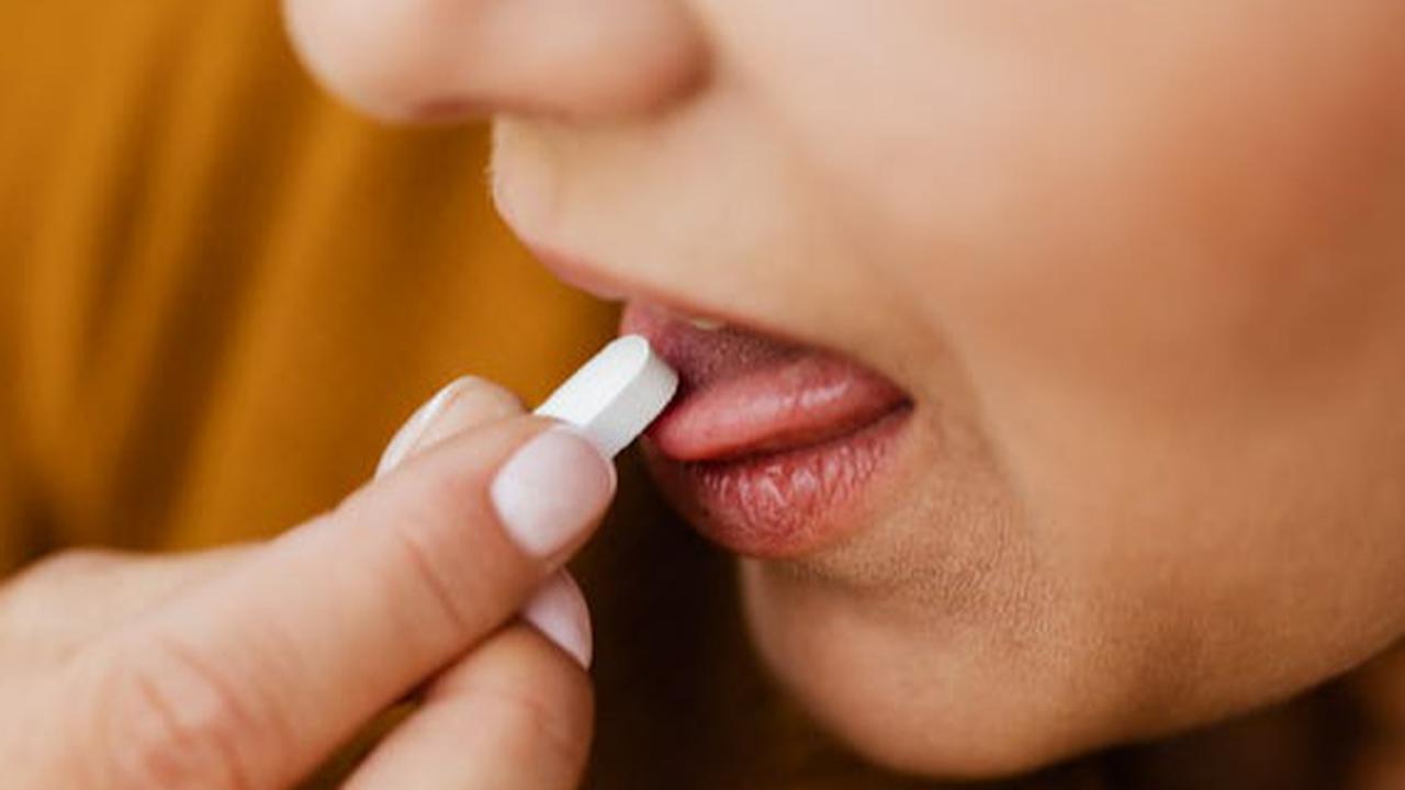 Amankah Menelan Obat Langsung Tanpa Air?