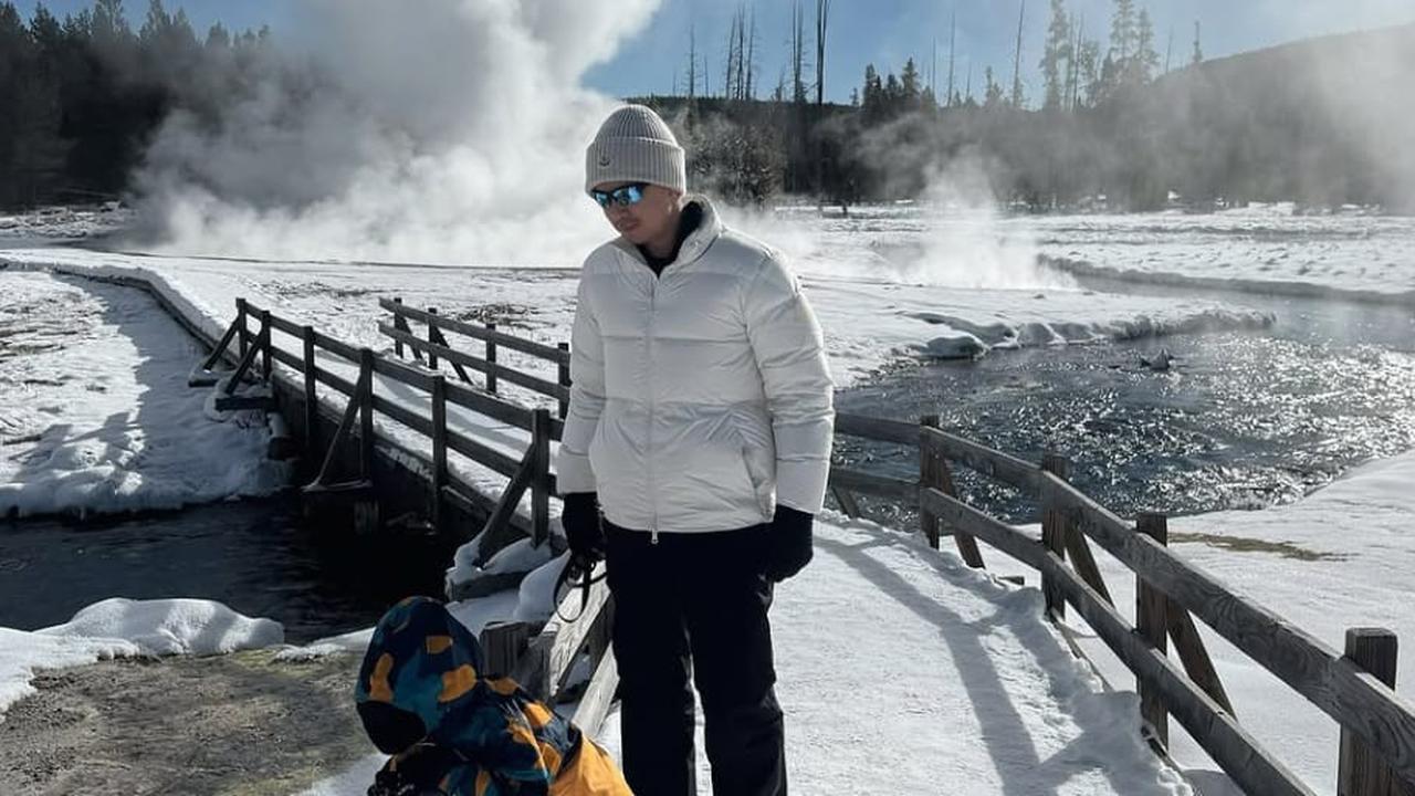 Nikmati Salju dan Keindahan Kawah Geyser, 5 Potret Nikita Willy Ajak Issa Liburan ke Taman Nasional Yellowstone