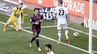 Selebrasi penyerang Barcelona, Lionel Messi usai mencetak gol pada pertandingan melawan Deportivo (AFP PHOTO / JOSEP LAGO)