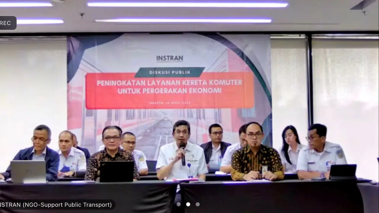 Direktur Lalu Lintas dan Angkutan Kereta Api Direktorat Jenderal Perkeretaapian Kementerian Perhubungan Djarot Tri Wardhono menanggapi soal impor KRL