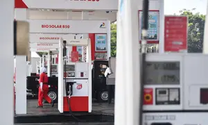 Stasiun Pengisian Bahan Bakar Umum (SPBU) yang dioperasikan PT Pertamina Patra Niaga menjalankan penugasan Mandatori Biodiesel B50 di Rest Area KM 57, Karawang, Jawa Barat. (Dok Pertamina)