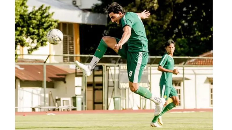 Cetak Dua Gol, Ini 5 Aksi Mahmoud Eid Latihan Serius Bersama Persebaya