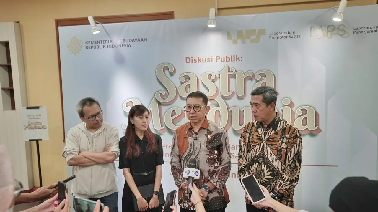 Menteri Kebudayaan Republik Indonesia, Fadli Zon menegaskan pentingnya peran sastra dalam diplomasi budaya.