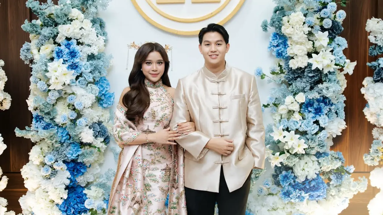 Pesona Perempuan Jogja, Brisia Jodie Tampil Anggun dalam Cheongsam di Momen Sangjit Pernikahannya dengan Jonathan Alden