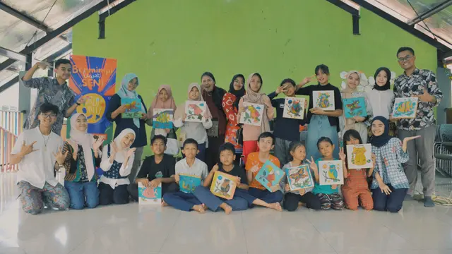 Kenalkan Tradisi Batik, Acara Volunteering Seni Ajak Anak-Anak Membatik