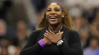 Petenis Amerika Serikat, Serena Williams meluapkan kegembiraan seusai mengalahkan petenis Ukraina, Elina Svitolina pada babak semifinal AS Terbuka 2019 di USTA Billie Jean King National Tennis Center, Rabu (5/9/2019). Serena menang tanpa kesulitan dua set langsung, 6-3, 6-1. (AP/Charles Krupa)