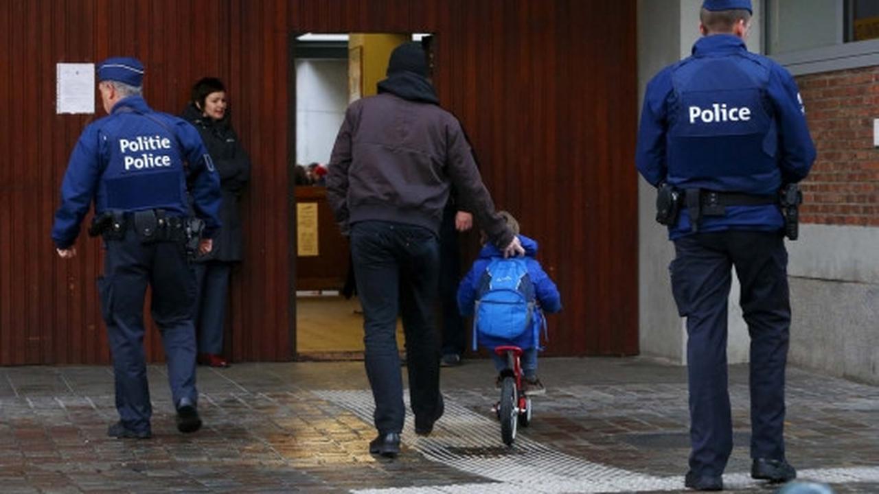 Waspada teror, sekolah di Belgia dijaga ketat polisi