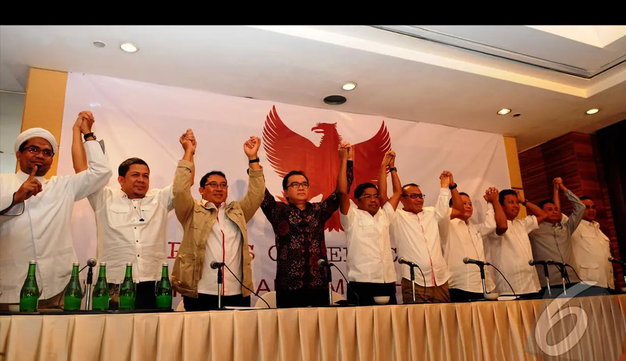 Tim Koalisi Merah Putih mengadakan Press Conference menanggapi keputusan MK, Jakarta, Kamis (21/8/2014) (Liputan6.com/Andrian M Tunay)
