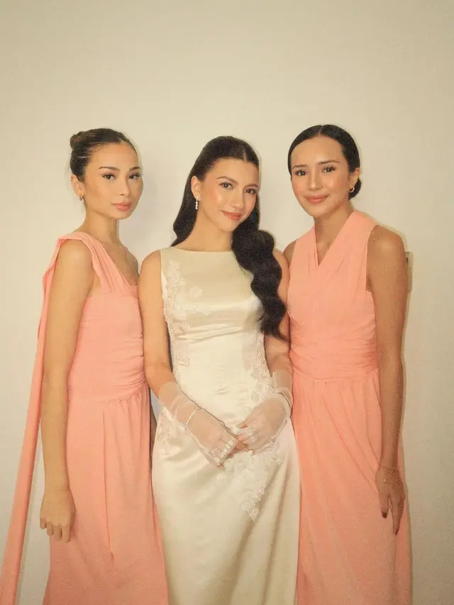Sahabat Bertahun-tahun, Gaya Beby Tsabina dan Sephora Sievert Jadi Bridesmaid Pernikahan Cassandra Lee