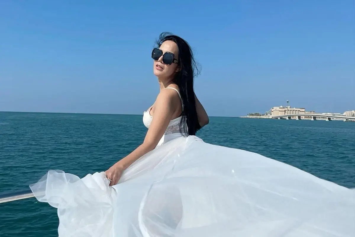 Foto Kece Isa Zega Pakai Kacamata Hitam, Sempat Dekat dengan Rizky Billar