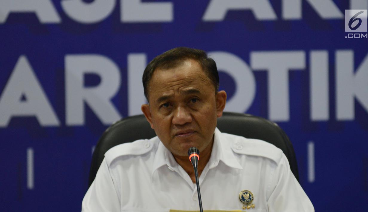 Kepala BNN Irjen Heru Winarko memberikan keterangan pada acara rilis akhir tahun 2018 BNN di gedung BNN, Jakarta, Kamis (20/12). Sepanjang 2018, BNN telah mengidentifikasi dan mengungkap sebanyak 83 jaringan sindikat narkoba. (Merdeka.com/Imam Buhori)