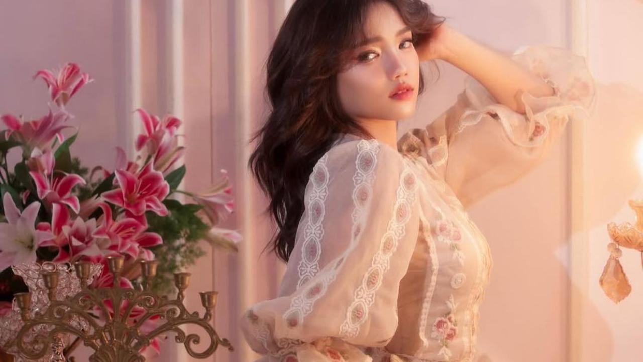 Fuji Ajak Nostalgia Lewat Foto Lawas dengan Rambut Ikal, Netizen Terkesima