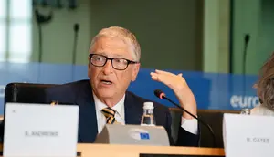 Bill Gates Bunyikan Alarm Gelombang PHK Imbas Perkembangan AI