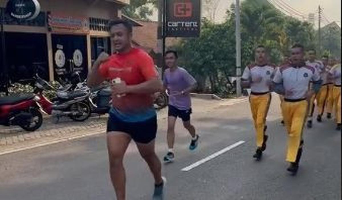 Momen Taruna Akpol Olahraga saat Puasa