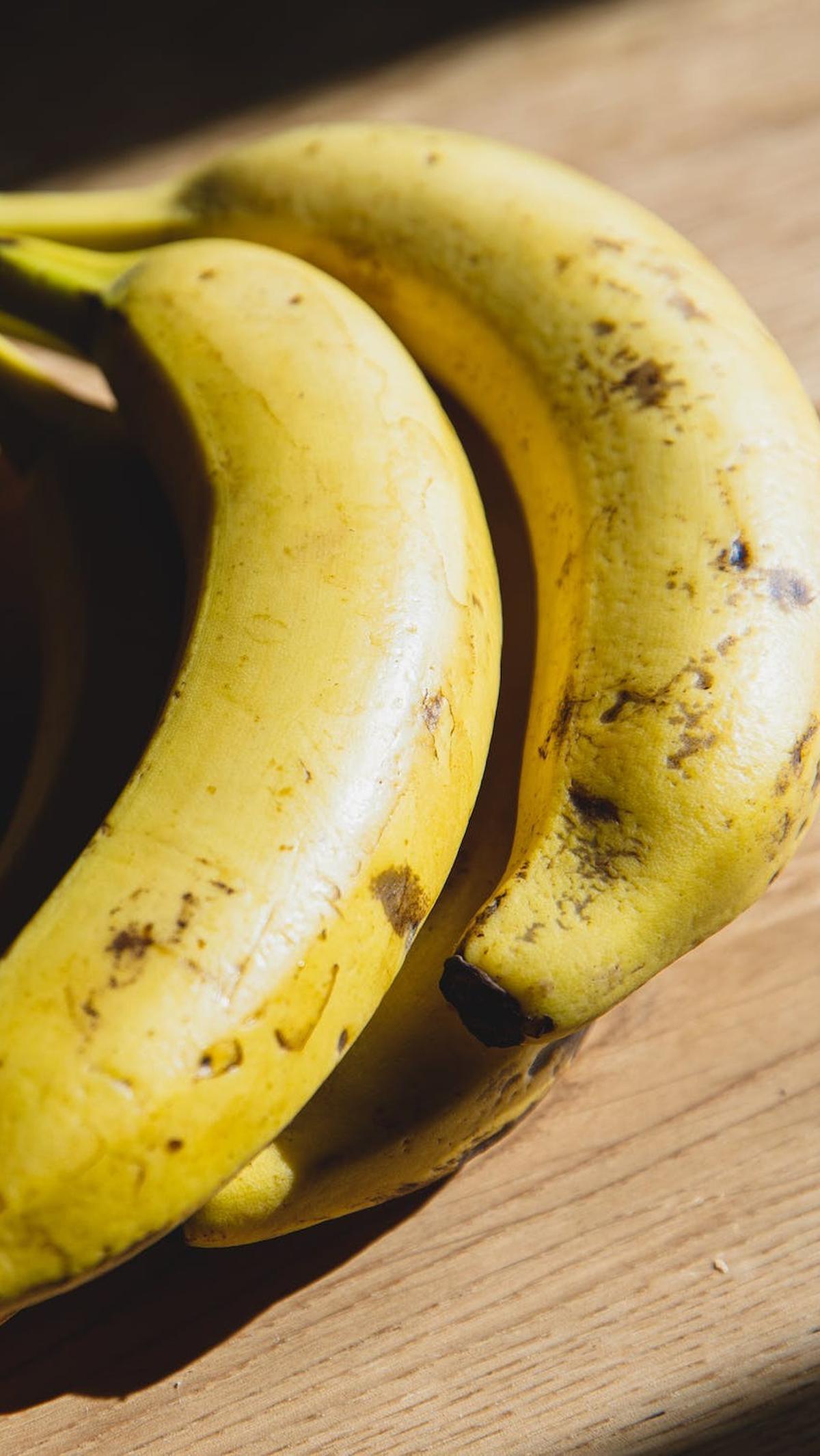 7. Buah Pisang