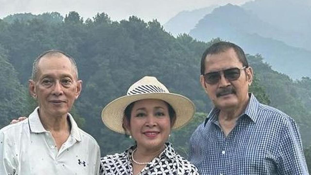 "Semoga panjang umur dan senantiasa diparingi Gusti Allah sehat wal’afiat.. Aamiin.. 🤲," tutupnya. <br>