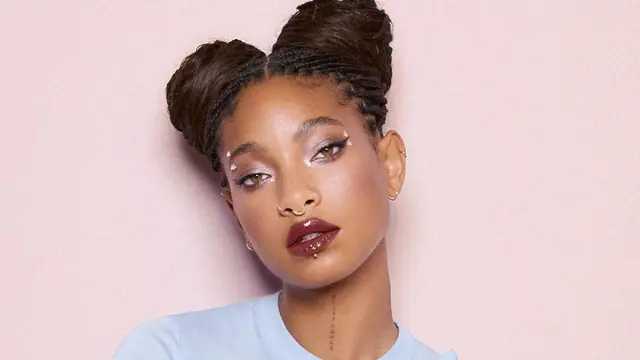 Dior Addict Hadirkan Aroma Ceria Generasi Baru Bersama Anya Taylor-Joy, Jisoo BLACKPINK, dan Willow Smith