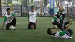 Pemain bola melakukan free style pada pembukaan Turnamen BPJS Futsal Challenge 2017 di Jakarta, Sabtu, (11/11). Turnamen ini digelar dalam rangka HUT BPJS ke 40 yang jatuh pada 5 Desember 2017. (Liputan6.com/Fery Pradolo)