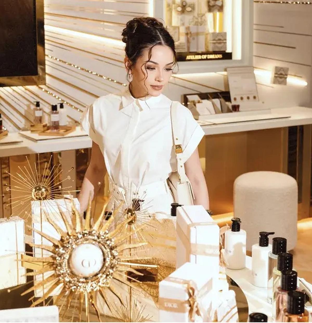 8 Tampilan Menawan Para Artis Head to Toe Kenakan Dior saat Hadir di Dior Beauty Holiday 2024, Alyssa Daguise hingga Julie Estelle