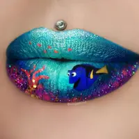 Lip Art. (via: Bored Panda)