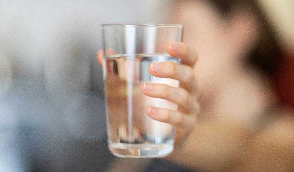 Minum Banyak Air
