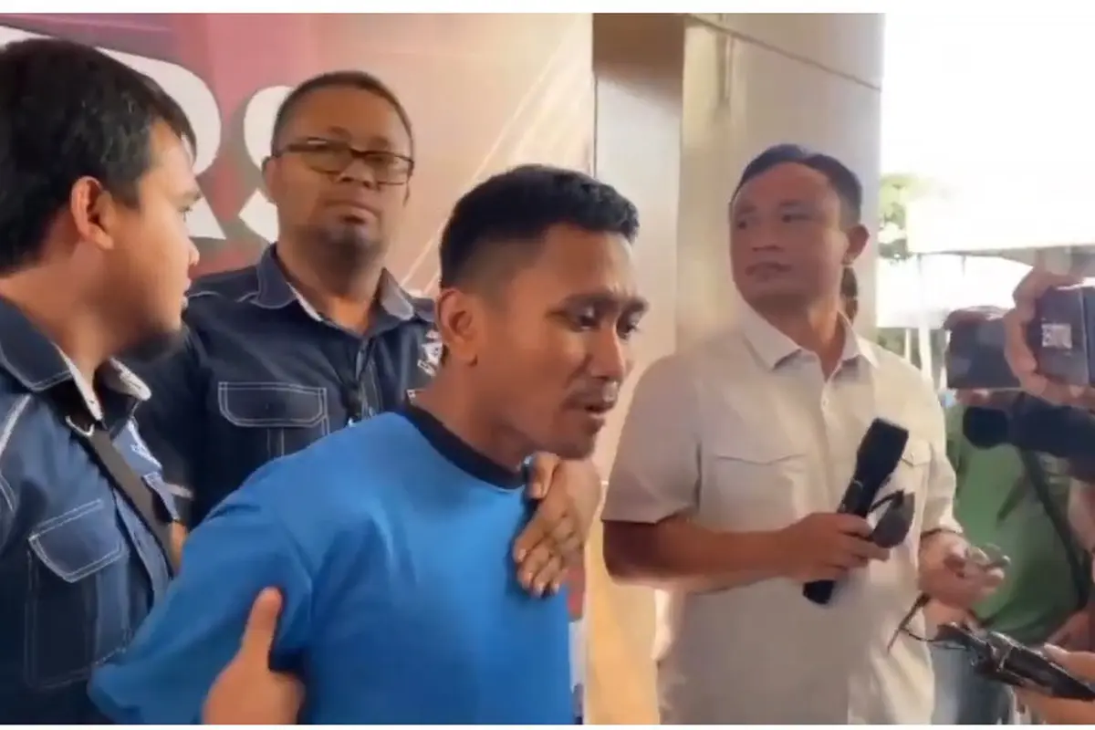 Tersangka kasus dugaan pembunuhan Vina Cirebon dan kekasihnya Eky, Pegi Setiawan alias Pegi alias Perong alias Robi Irawan.