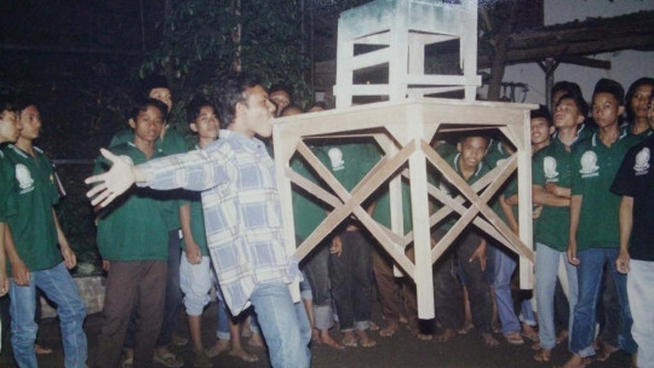 Mengintip prosesi santri di Kediri belajar ilmu kebal