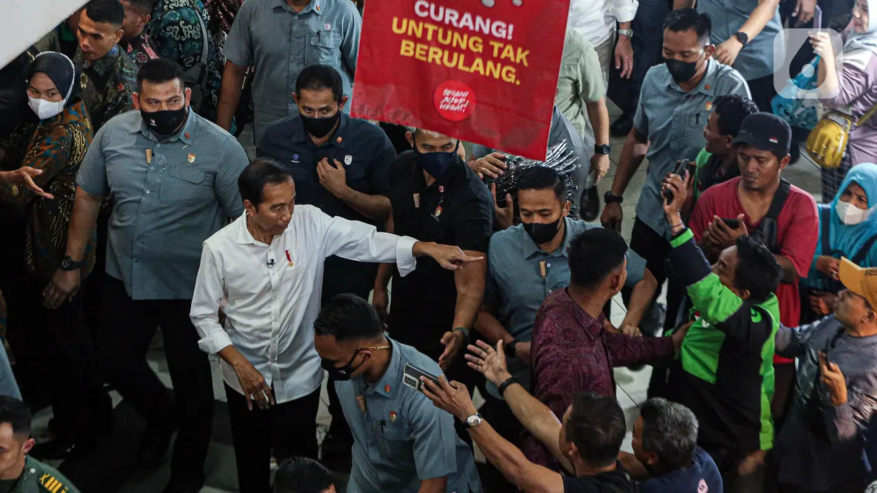 Bersama Heru Budi, Presiden Jokowi Sambangi Pasar Tanah Abang