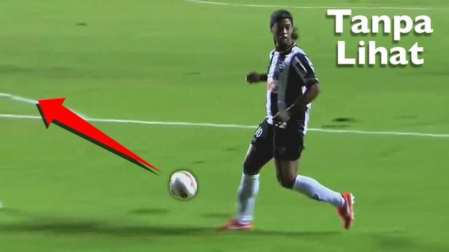 Video operan ke teman para pemain sepak bola top terbaik dalam sejarah sepak bola, salah satunya Cristiano Ronaldo pada tahun 2008 saat masih di Manchester United.