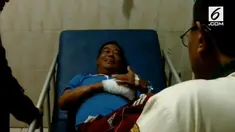 Seorang pawang di Taman Wisata Waduk Gajah Mungkur, Wonogiri, mengalami luka cukup serius ditangannya.
Saat memandikan binatang asuhannya tiba-tiba tangannya ditarik dari dalam kandang. (san)
