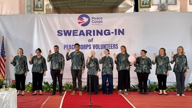 Upaca Pelantikan Relawan Peace Corps